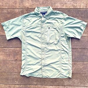 EXOFFICIO • Men’s Large Short Sleeve Button Up